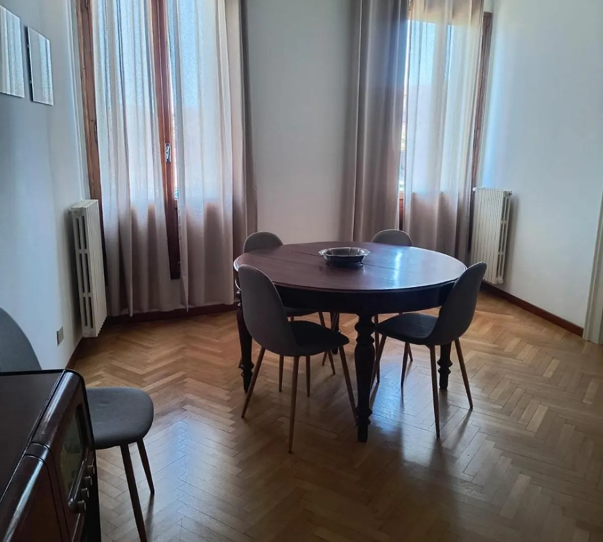 Moretti Flat - Great View Canal location